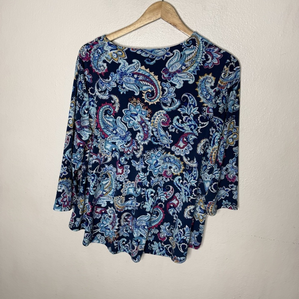 Chicos Blue Purple Criss Cross Neckline 3/4 Sleeve Paisley Top Women's Medium - Picture 4 of 8